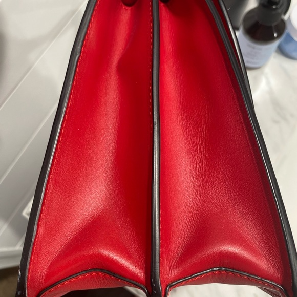 Authentic red Prada Elektra bag in excellent condition with minimal wear. - Picture 6 of 15